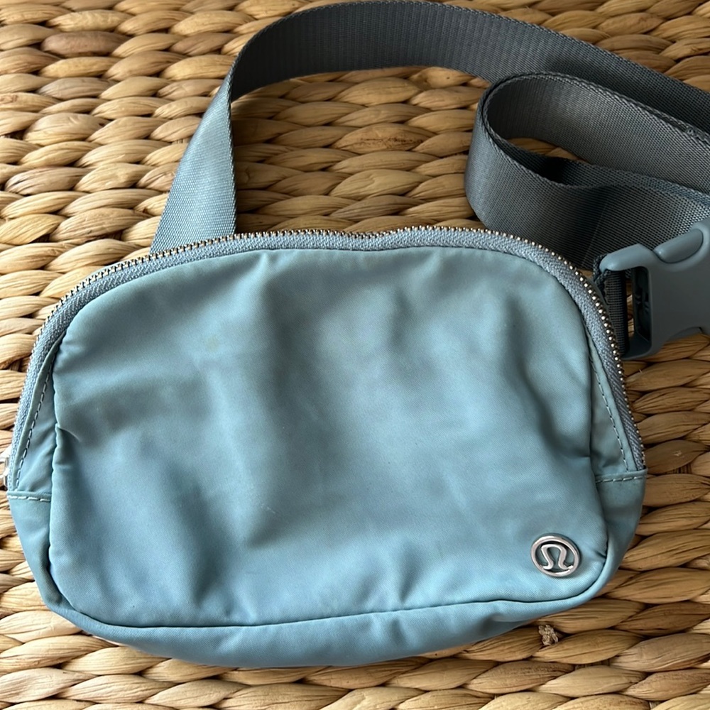 LuLulemon Belt Bag Gray